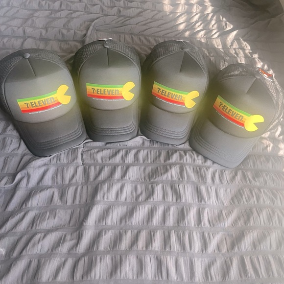 Limited Edition 7/11 Pac-Man ball 🧢 🔥🕹️🟡 - Picture 1 of 4